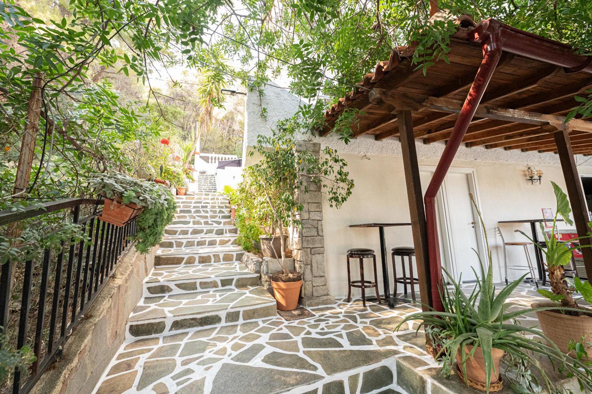 Lions 2 Studios & Apartments, Poros Island. Poros Town Buitenkant foto